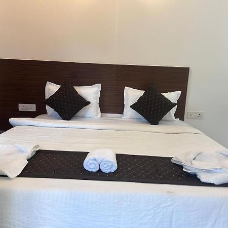 Hotel Baga Place Kültér fotó