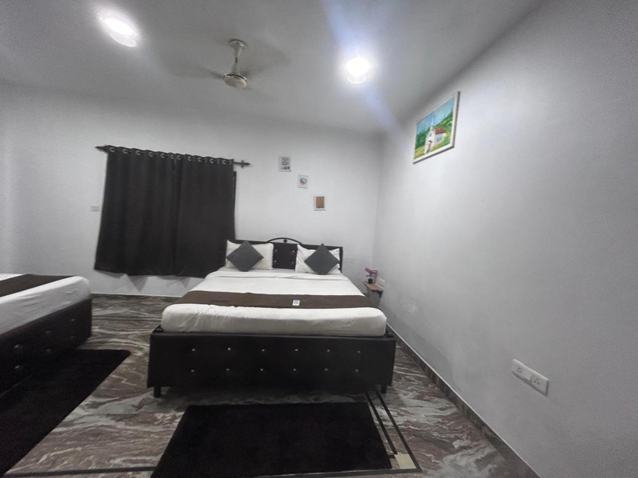 Hotel Baga Place Szoba fotó