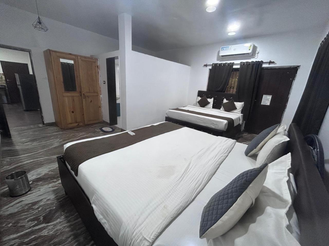 Hotel Baga Place Szoba fotó
